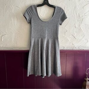 FOREVER 21 Basic Gray Dress Size Small